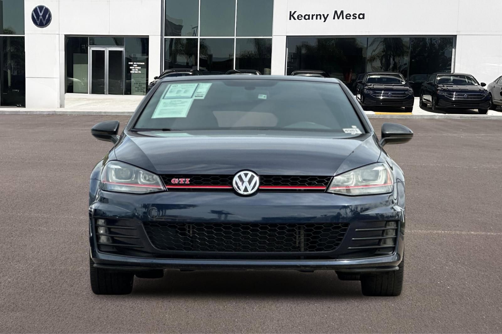 Used 2016 Volkswagen GTI SE w/ Lighting Package (SEL) FWD image 9