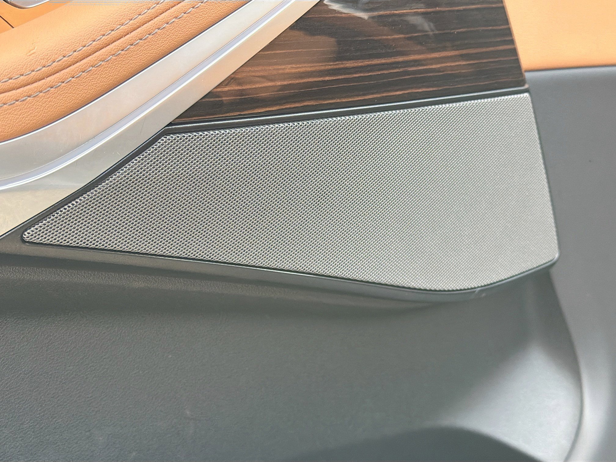 Used 2026 BMW X7 xDrive40i image 25