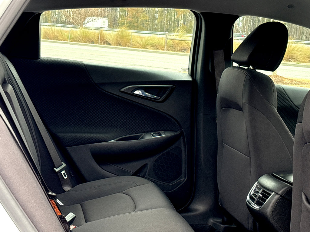 Used 2024 Chevrolet Malibu LT FWD image 13