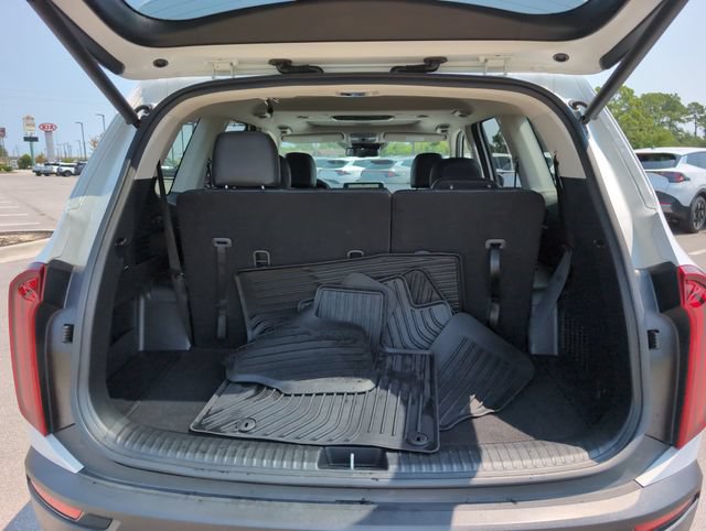 Used 2022 Kia Telluride EX w/ EX Premium Package FWD image 6