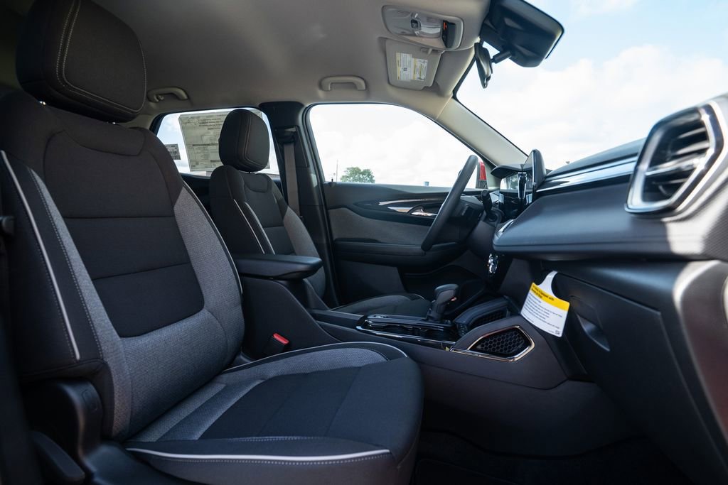 New 2026 Chevrolet TrailBlazer LT w/ Driver Confidence Package image 13