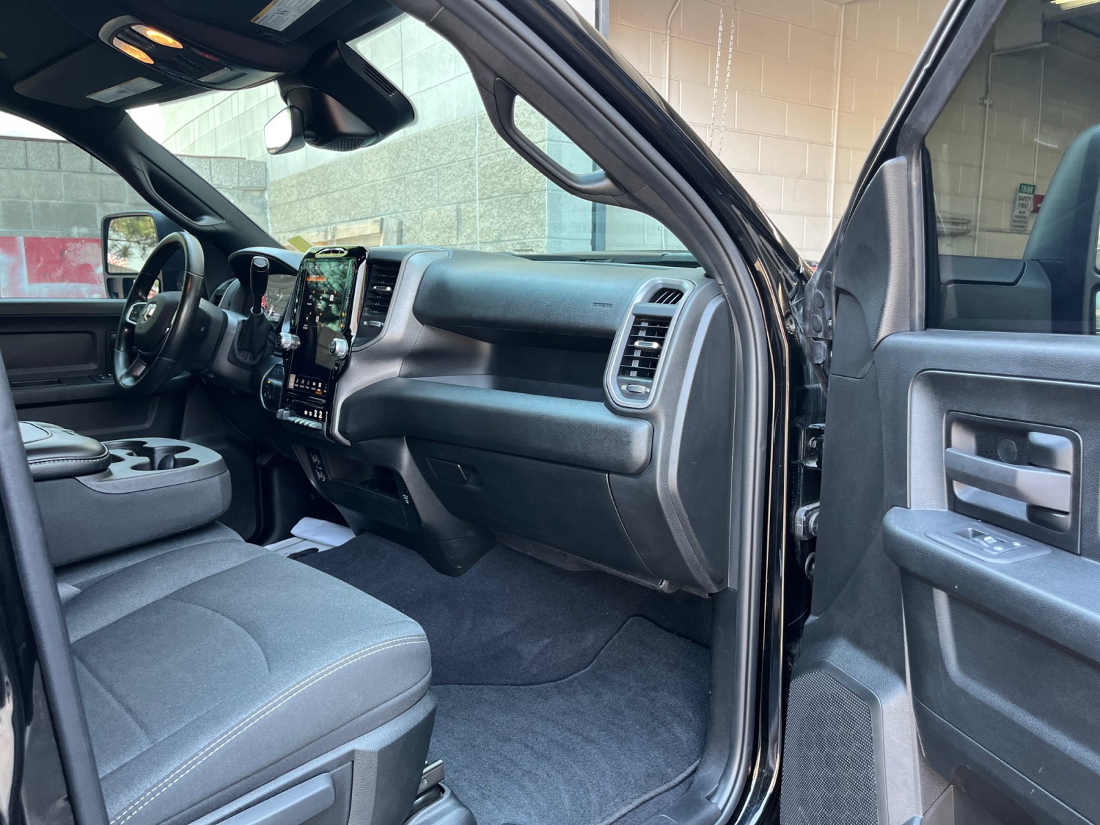 Used 2026 RAM 2500 Tradesman AWD/4WD image 27