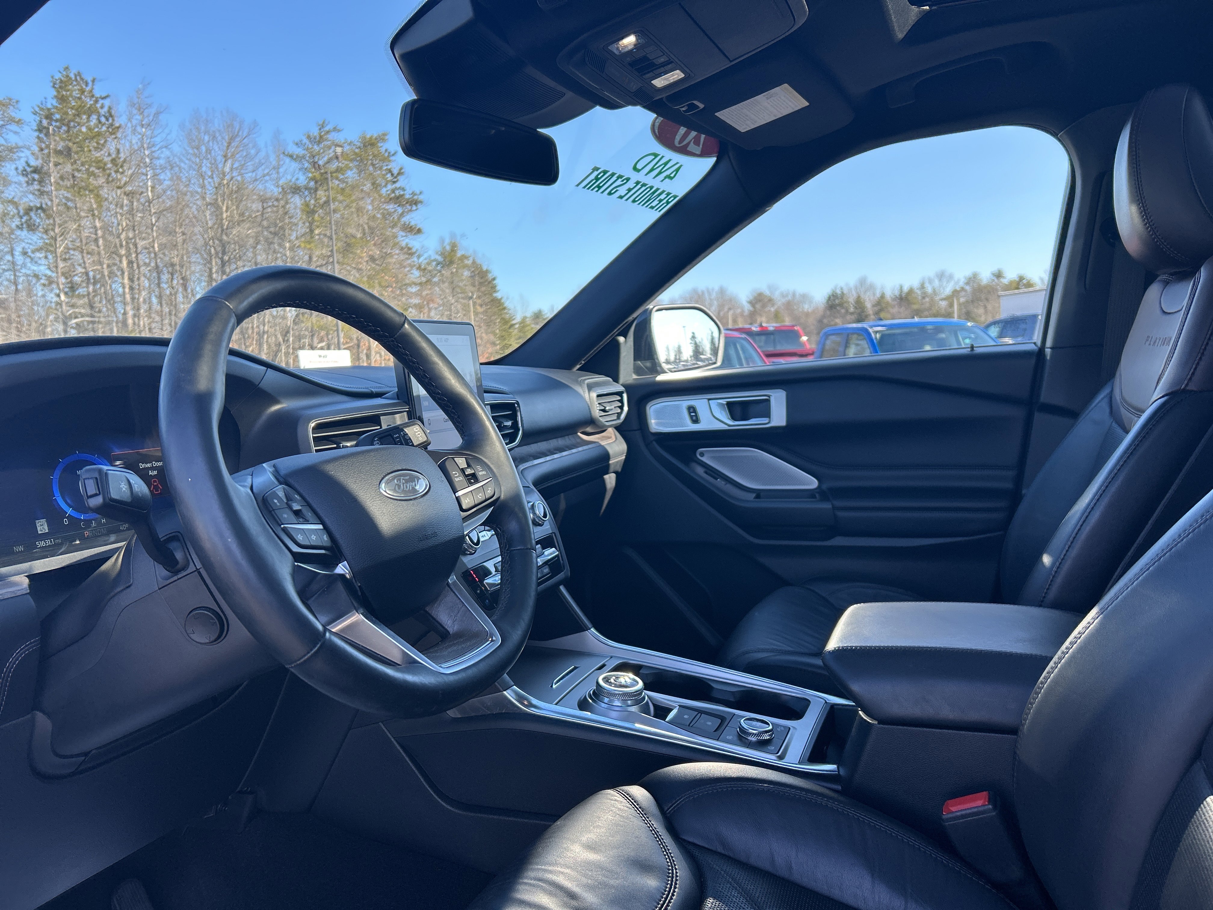 Used 2020 Ford Explorer Platinum w/ Premium Technology Package image 14