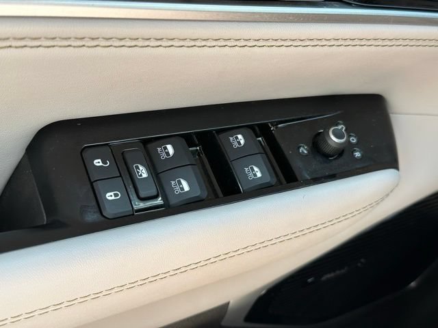 New 2026 Jeep Grand Wagoneer Limited AWD/4WD image 16