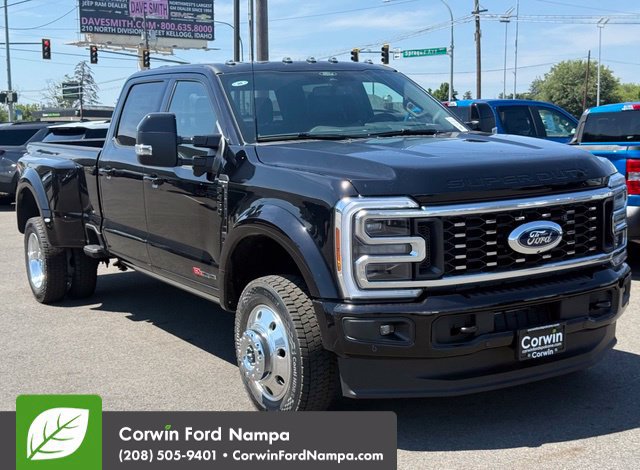 New 2026 Ford F450 Platinum w/ FX4 Off-Road Package