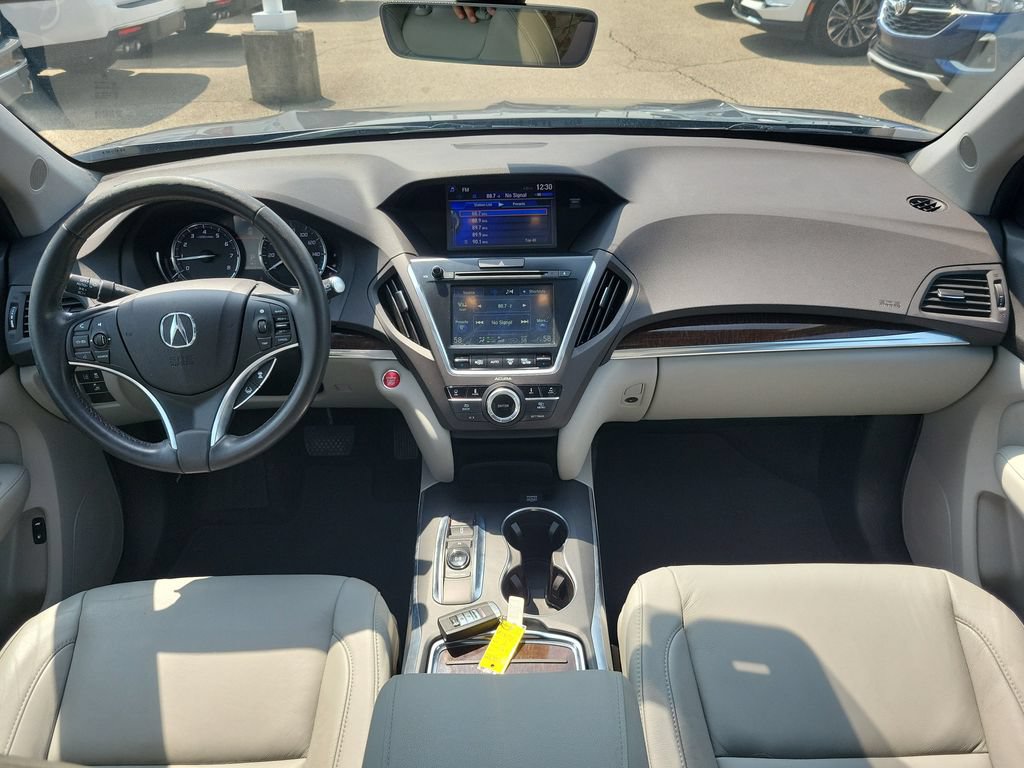 Used 2017 Acura MDX w/ Technology Package AWD/4WD image 9