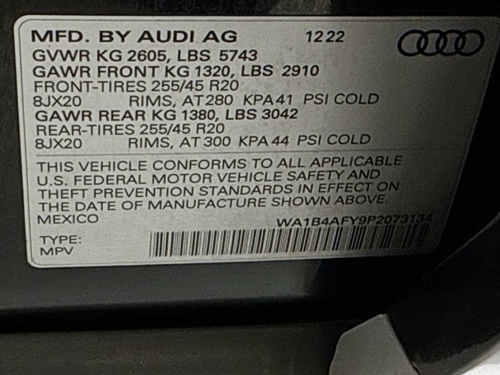 Certified 2023 Audi SQ5 Premium Plus w/ Premium Plus Package AWD/4WD image 34