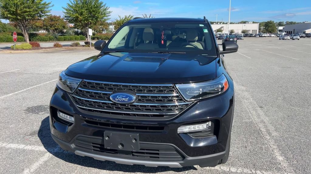 Used 2022 Ford Explorer XLT w/ Equipment Group 202A image 23