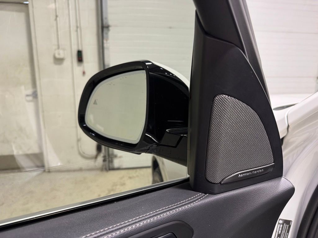 Used 2020 BMW X7 xDrive40i w/ Cold Weather Package image 14