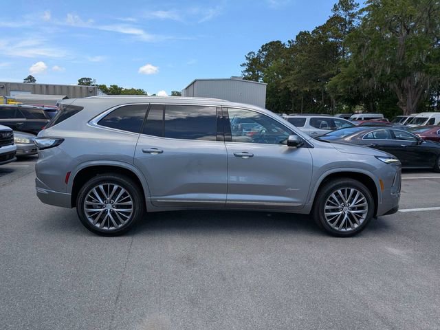 New 2026 Buick Enclave Avenir w/ Super Cruise Package FWD image 4