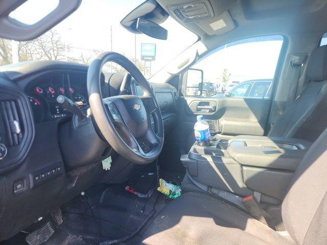 Used 2024 Chevrolet Silverado 2500 Custom w/ Custom Convenience Package image 8