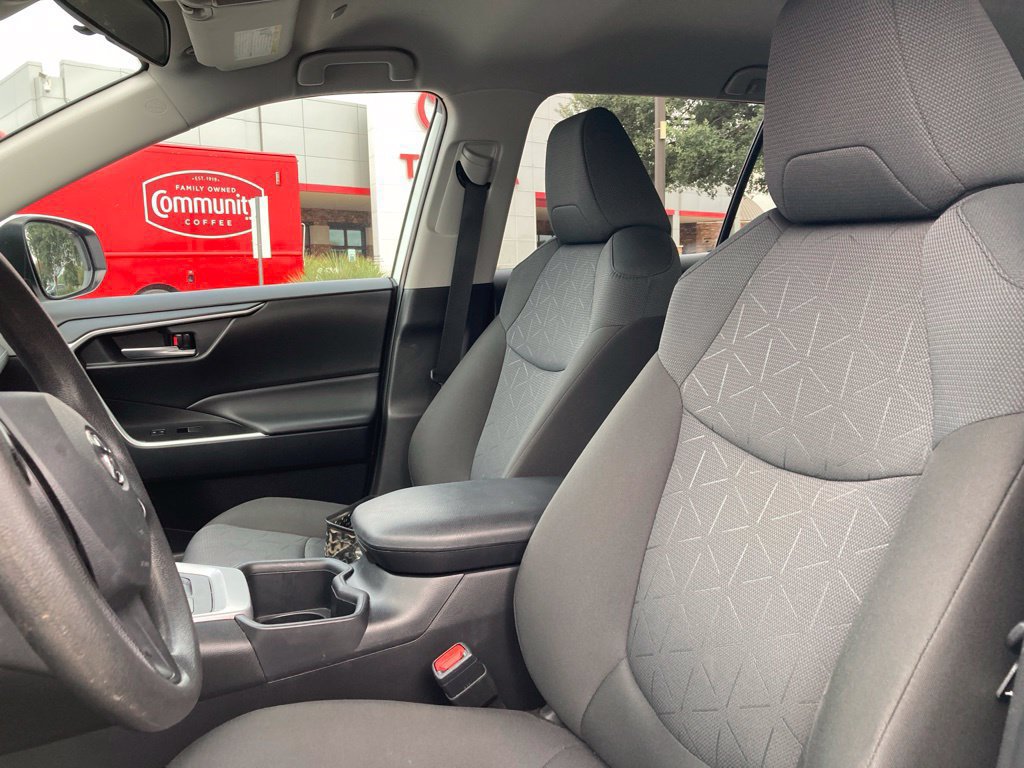 Certified 2025 Toyota RAV4 XLE AWD/4WD image 10