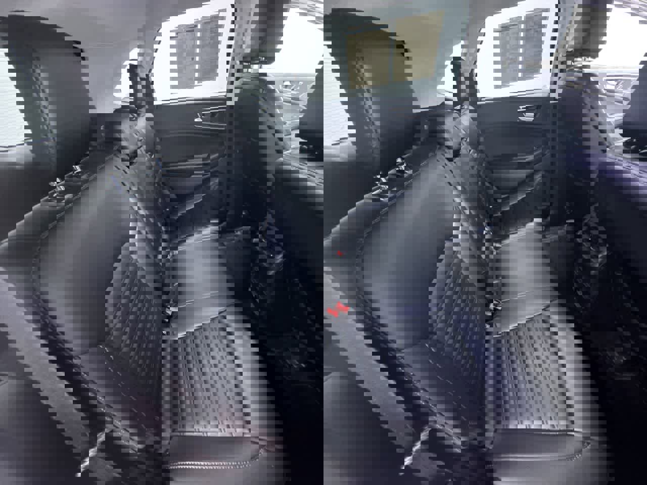 Used 2024 Ford Edge SEL image 35