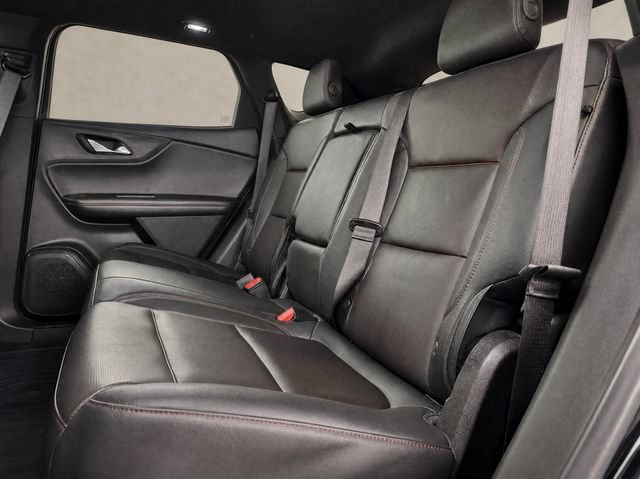 Used 2021 Chevrolet Blazer RS w/ Enhanced Convenience Package FWD image 11