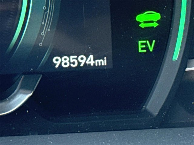 Used 2022 Hyundai Ioniq SE image 28