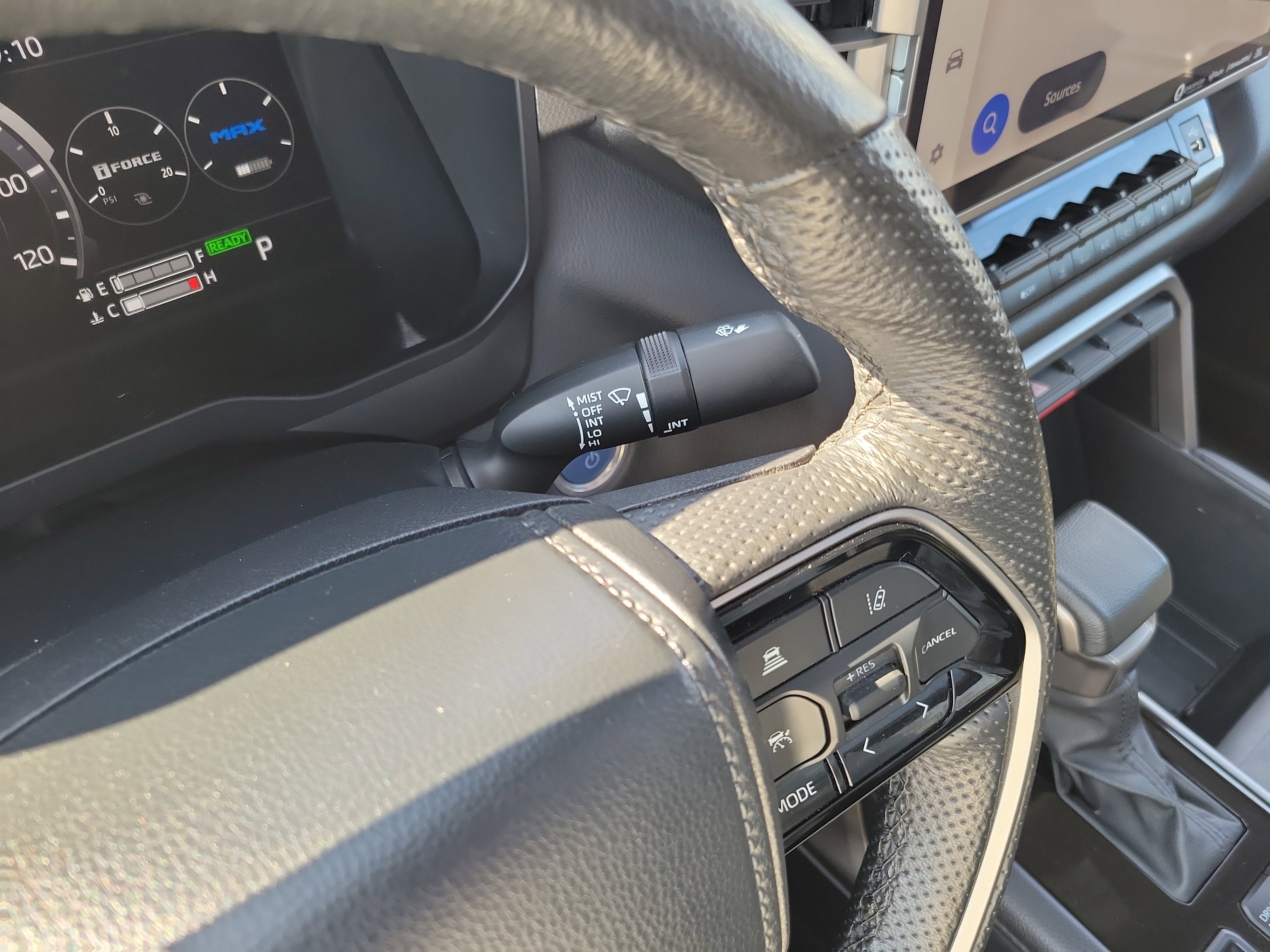 Used 2024 Toyota Tundra Limited image 24