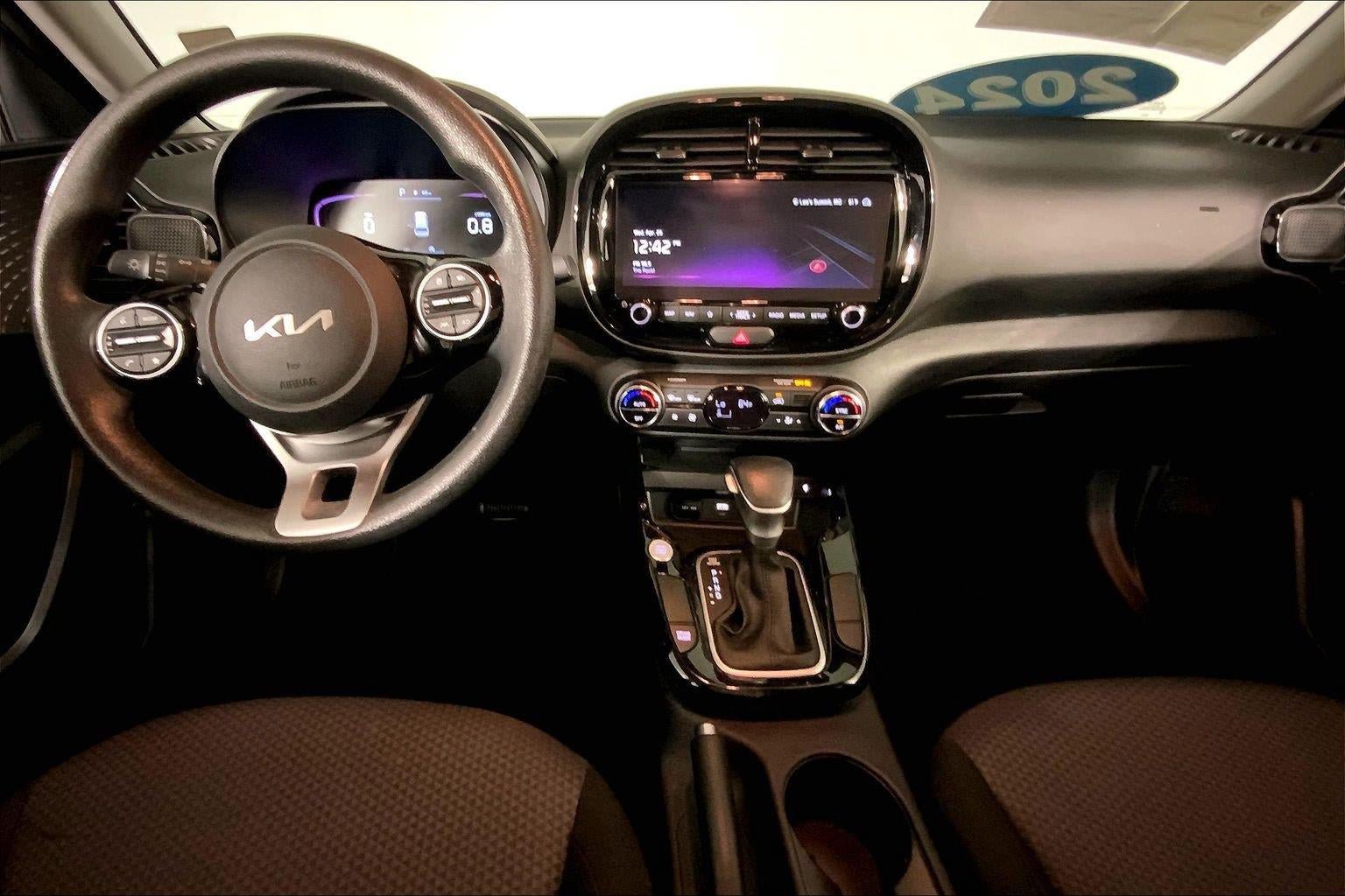 Certified 2024 Kia Soul S FWD image 15