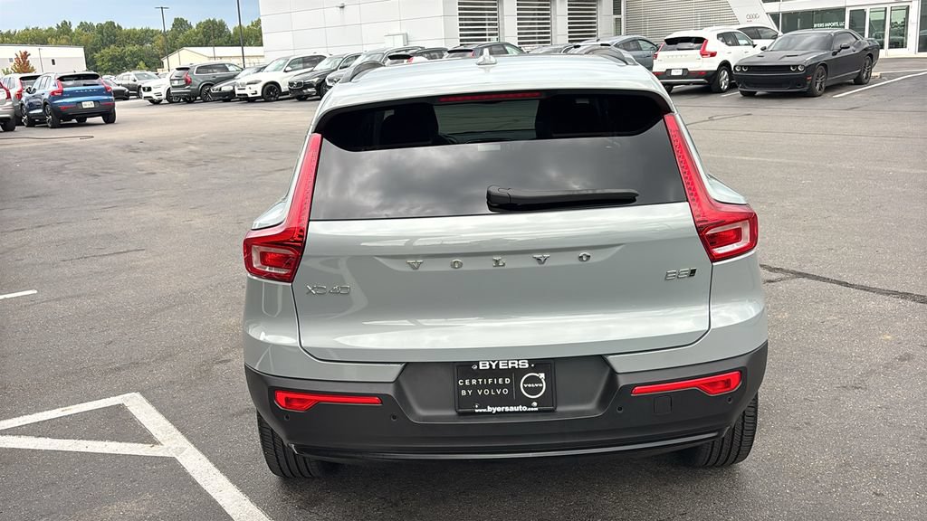 Used 2026 Volvo XC40 B5 Plus AWD/4WD image 29