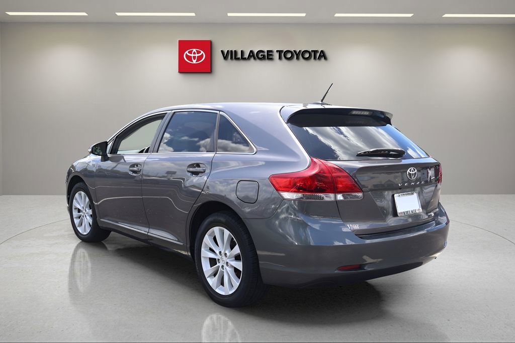 Used 2015 Toyota Venza LE AWD/4WD image 3