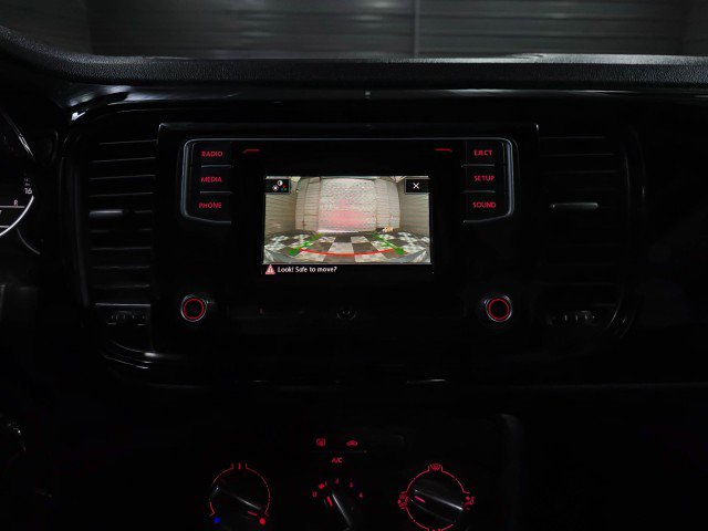 Used 2019 Volkswagen Beetle 2.0T S image 24