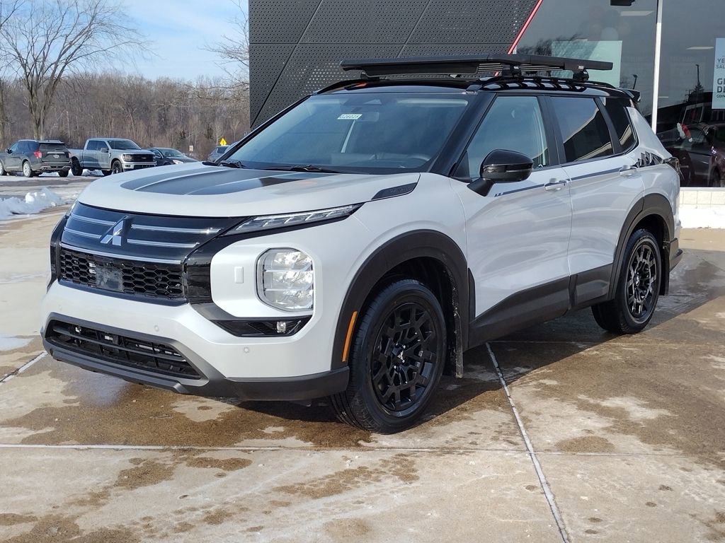 New 2026 Mitsubishi Outlander Trail Edition image 1