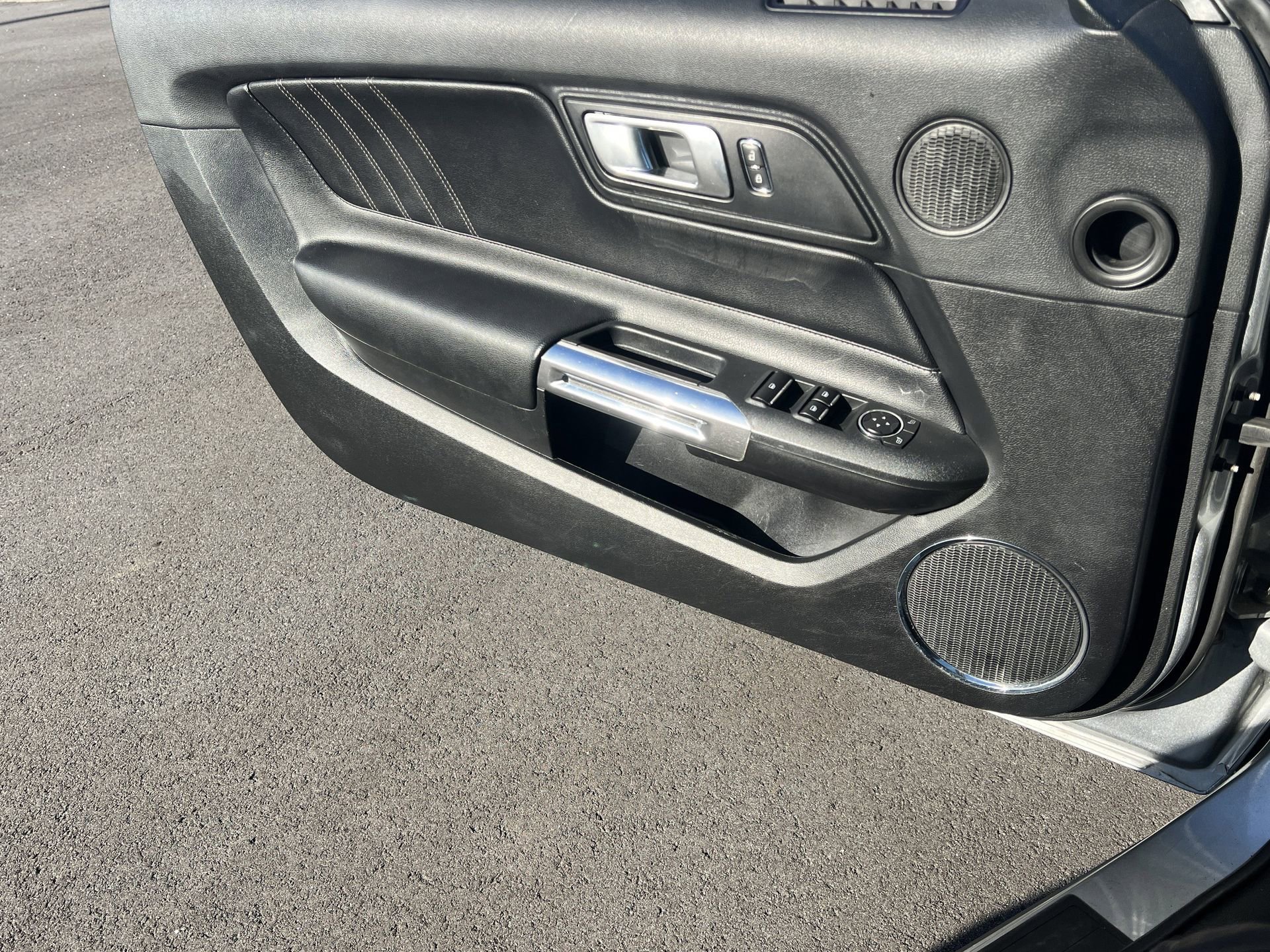 Used 2020 Ford Mustang Premium image 16