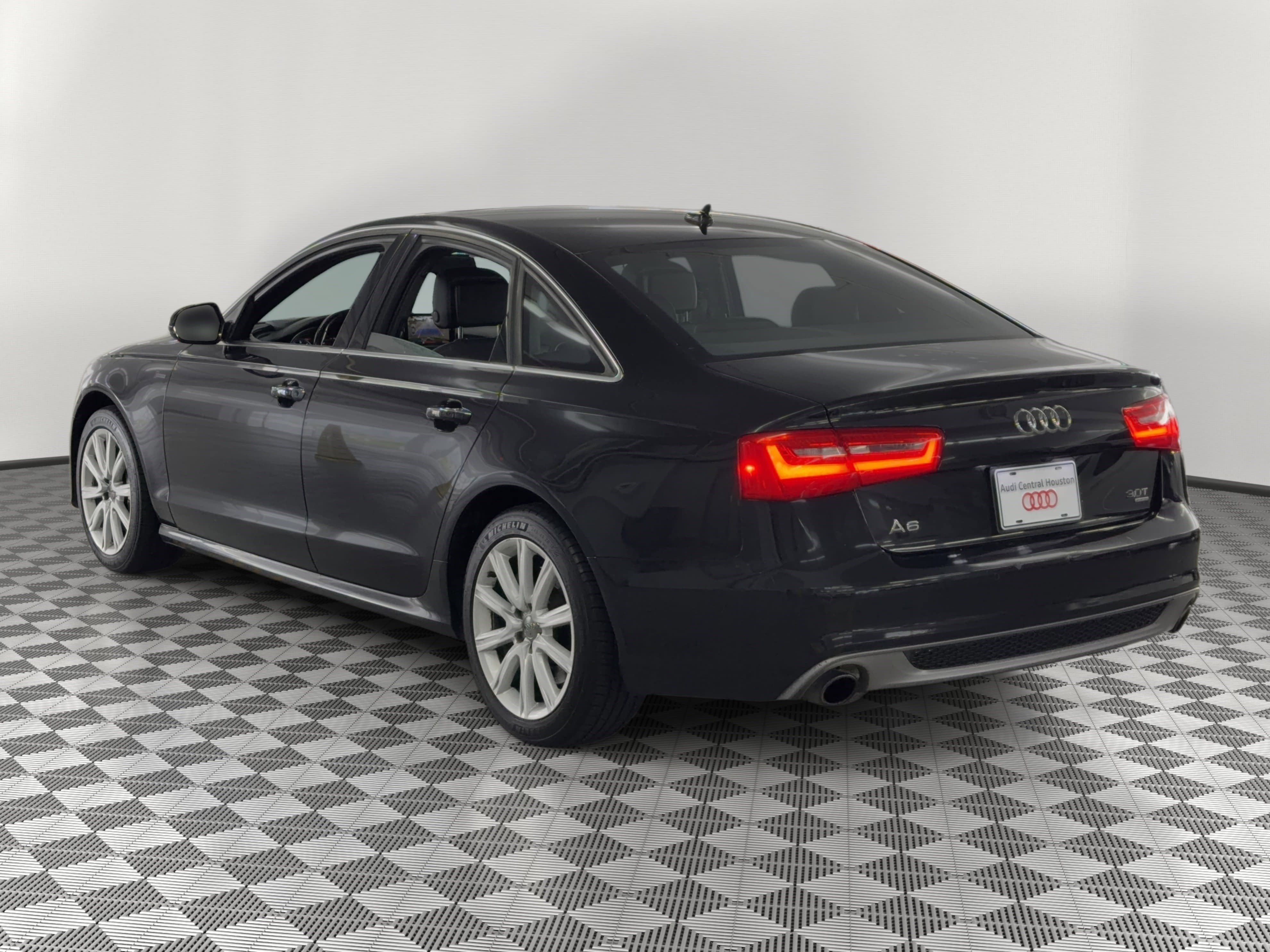 Used 2015 Audi A6 3.0T Prestige w/ Prestige Package AWD/4WD image 3