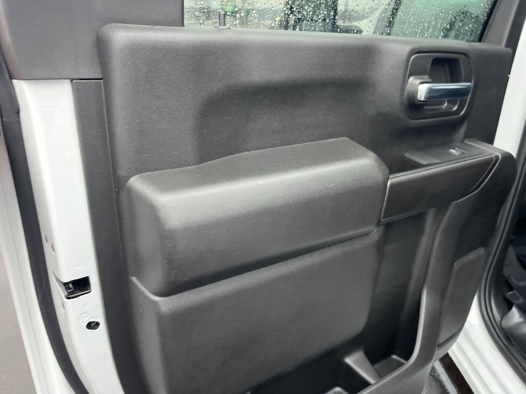 Used 2025 Chevrolet Silverado 2500 Custom w/ Custom Value Package image 21
