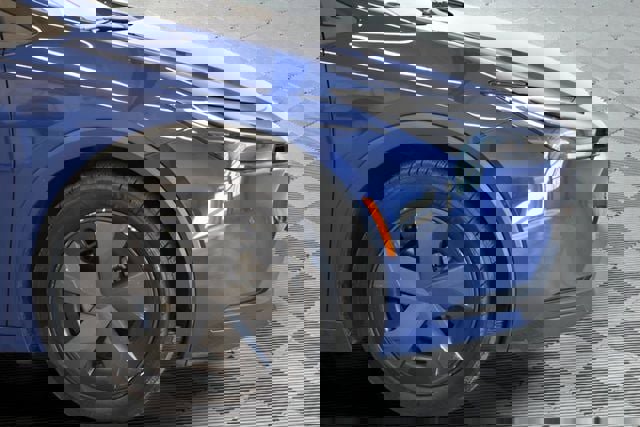 Used 2023 Toyota Prius LE image 13