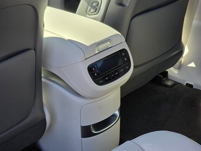 New 2026 Hyundai Ioniq 9 Limited image 18