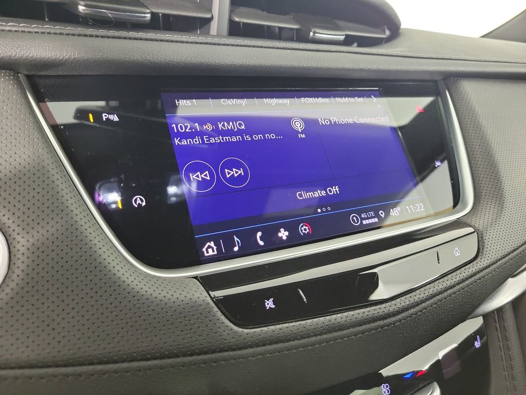 Certified 2024 Cadillac XT6 Luxury w/ LPO, Floor Liner Package image 27