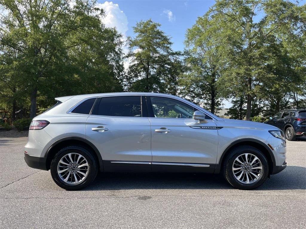 Used 2022 Lincoln Nautilus Reserve image 7