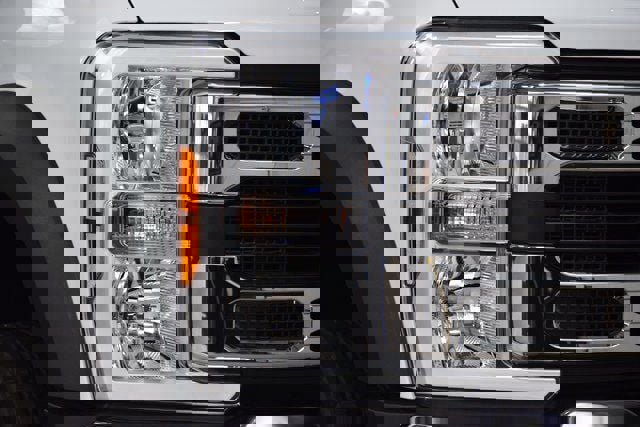 Used 2025 Ford F550 4x4 Crew Cab Super Duty image 6