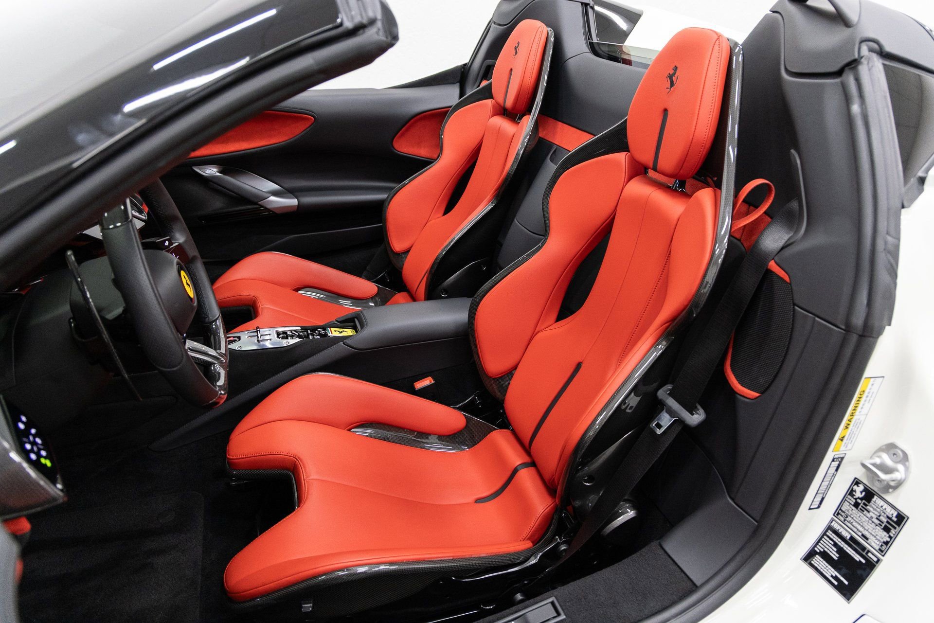 Used 2024 Ferrari SF90 Spider image 21