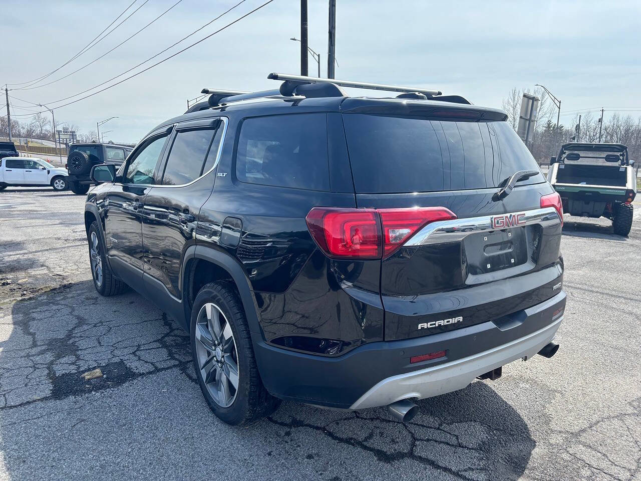 Used 2018 GMC Acadia SLT AWD/4WD image 5