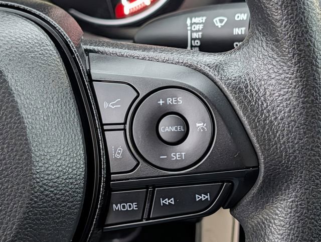 Certified 2025 Toyota RAV4 LE FWD image 19