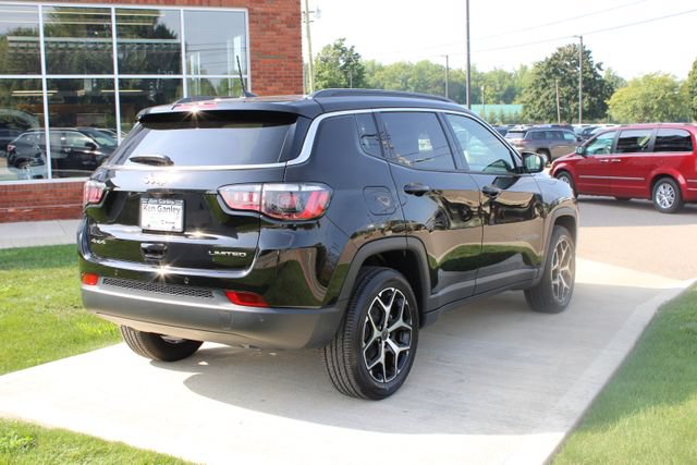 New 2026 Jeep Compass Limited AWD/4WD image 33