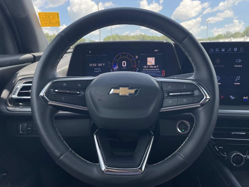 Used 2024 Chevrolet Traverse LT w/ LPO, Floor Liner Package FWD image 28