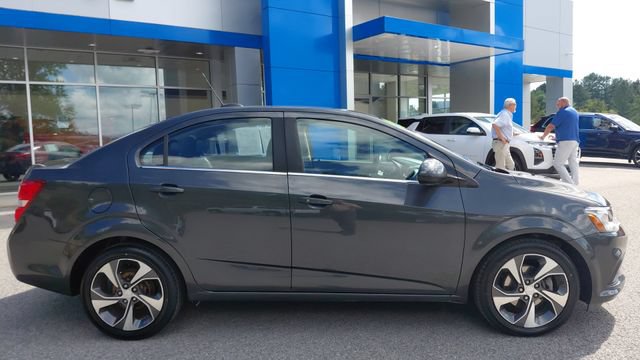 Used 2020 Chevrolet Sonic Premier FWD image 3
