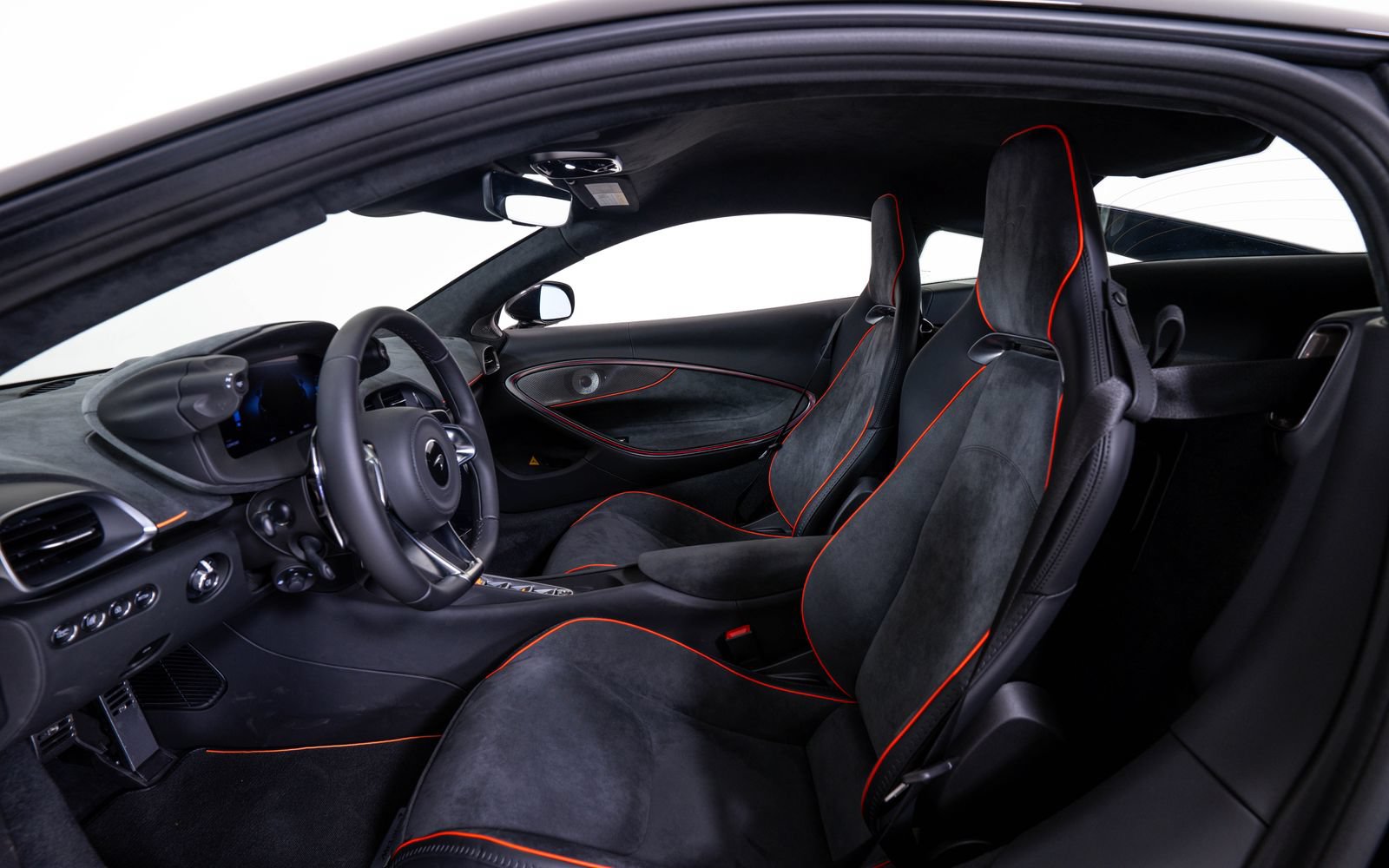 New 2026 McLaren Artura RWD image 18