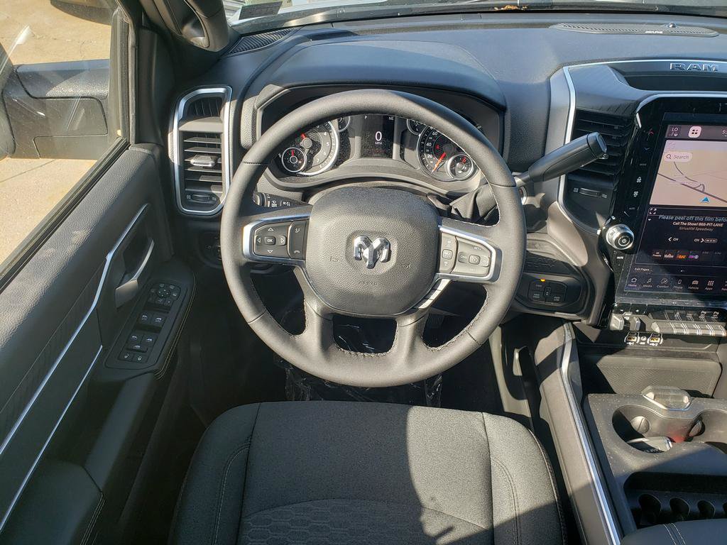 New 2026 RAM 2500 Big Horn AWD/4WD image 15