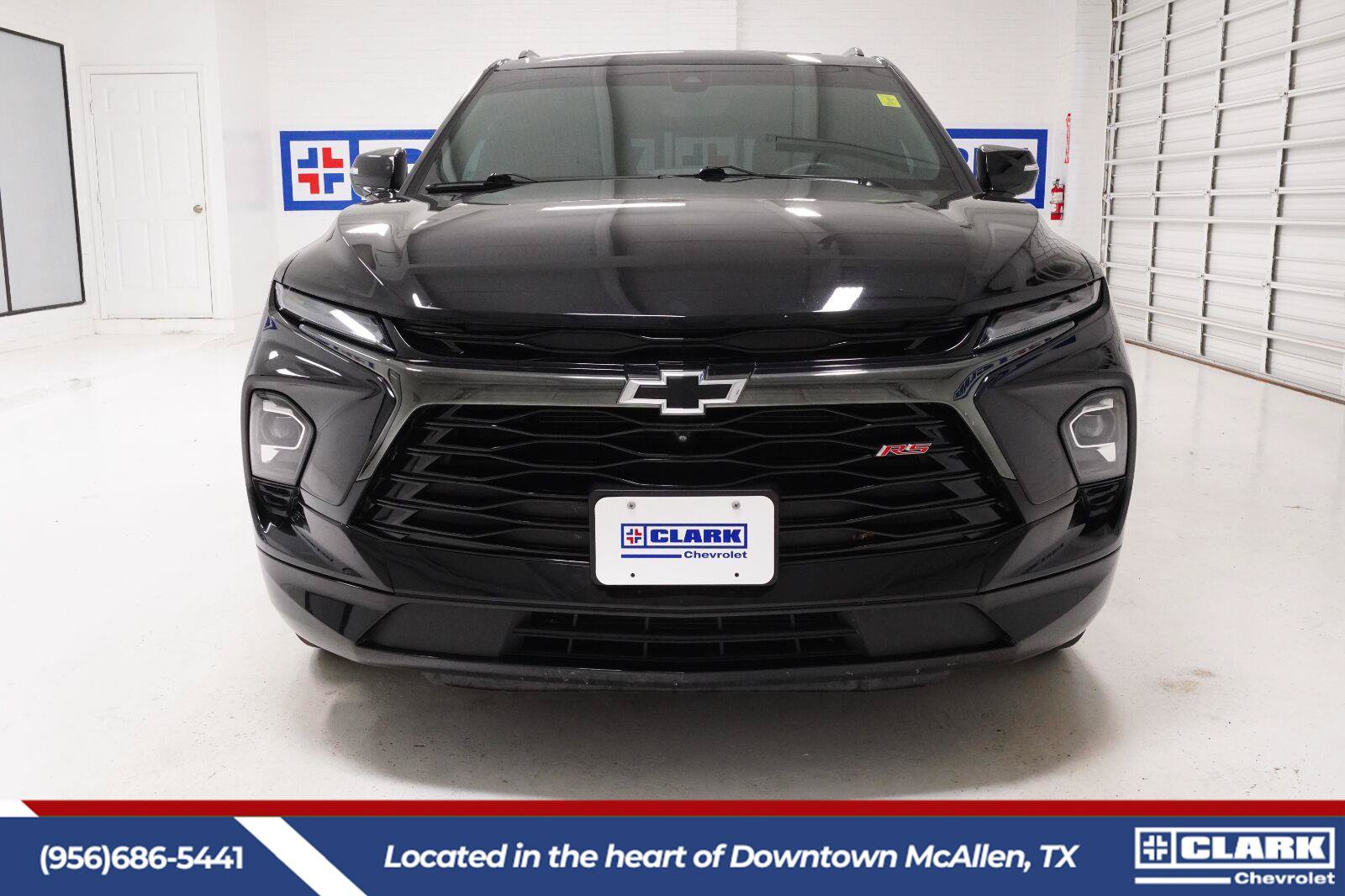 Used 2023 Chevrolet Blazer RS w/ Driver Confidence II Package FWD image 2