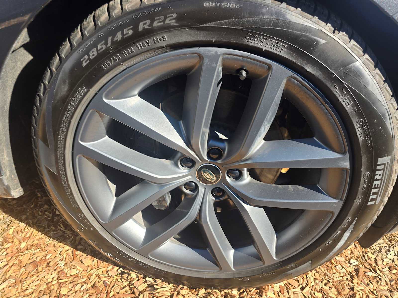 Used 2024 Land Rover Range Rover Sport SE image 9