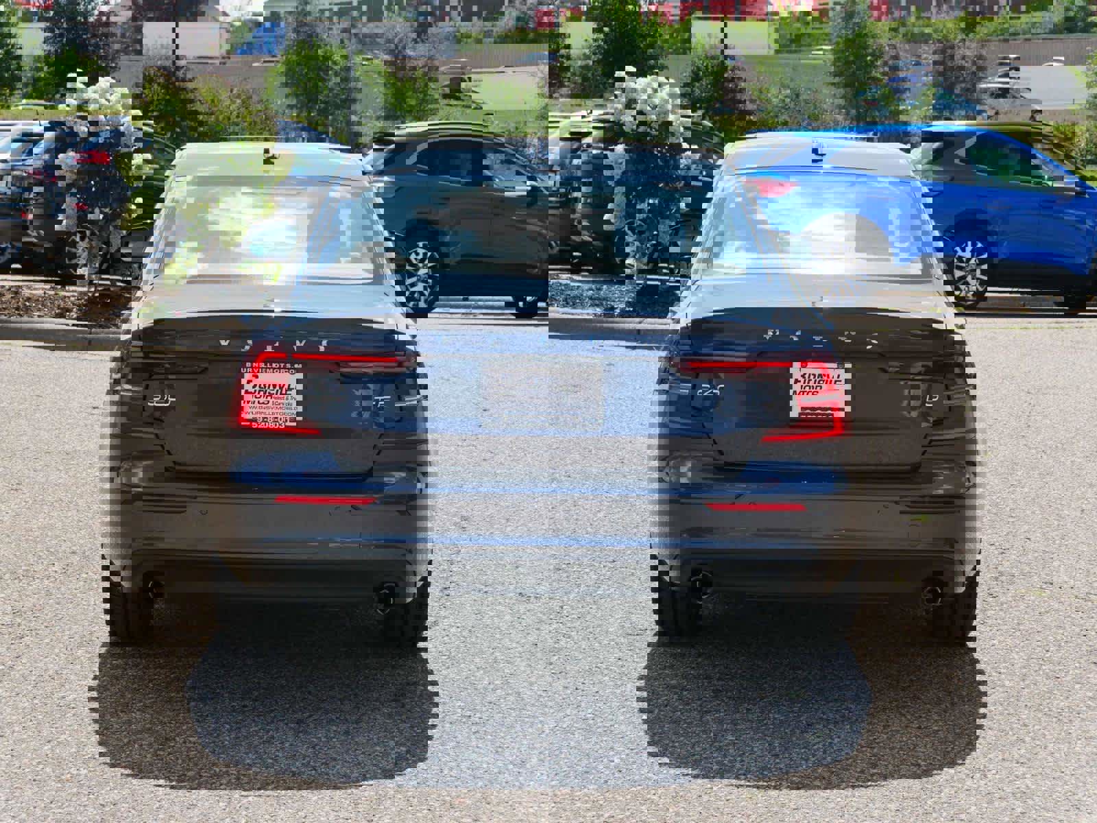 Used 2021 Volvo S60 T5 Momentum image 6