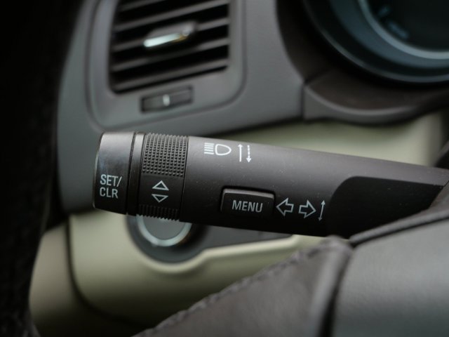 Used 2013 Buick Regal Premium FWD image 19