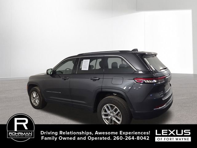 Used 2023 Jeep Grand Cherokee Laredo w/ Luxury Tech Group I image 11