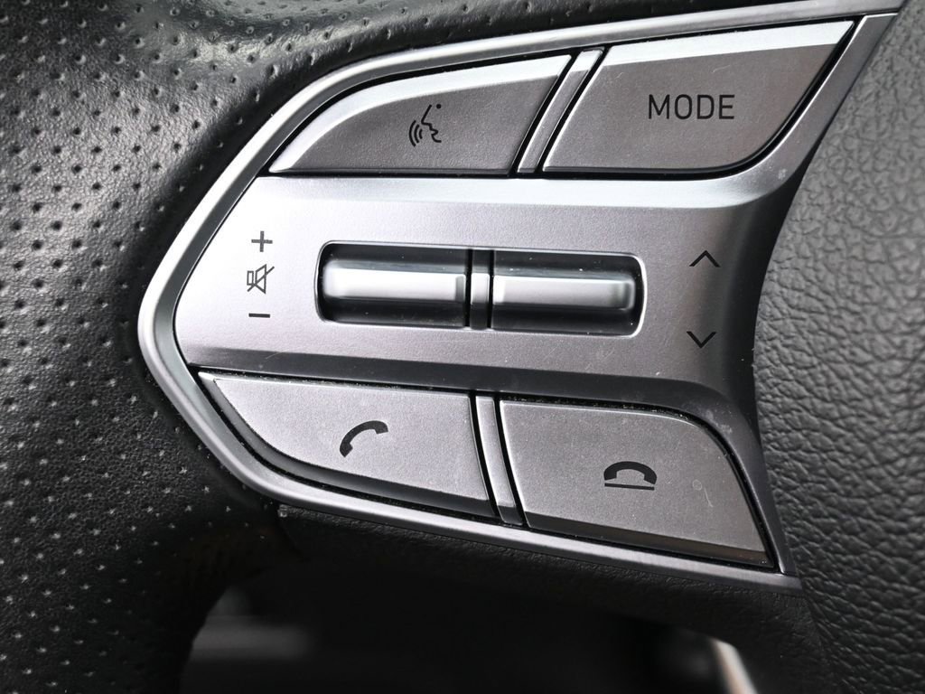 Used 2023 Hyundai Santa Fe Calligraphy AWD/4WD image 17