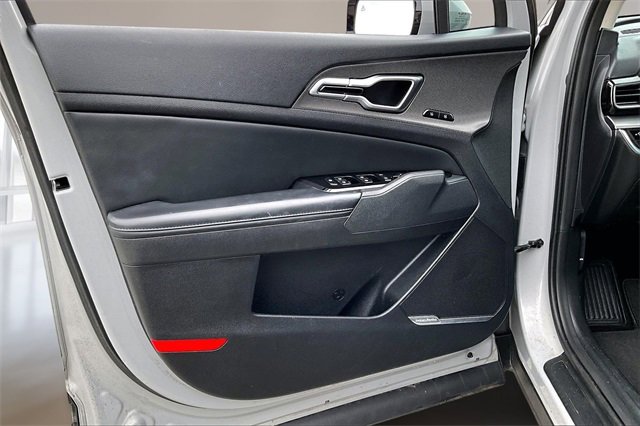 Used 2023 Kia Sportage SX image 17