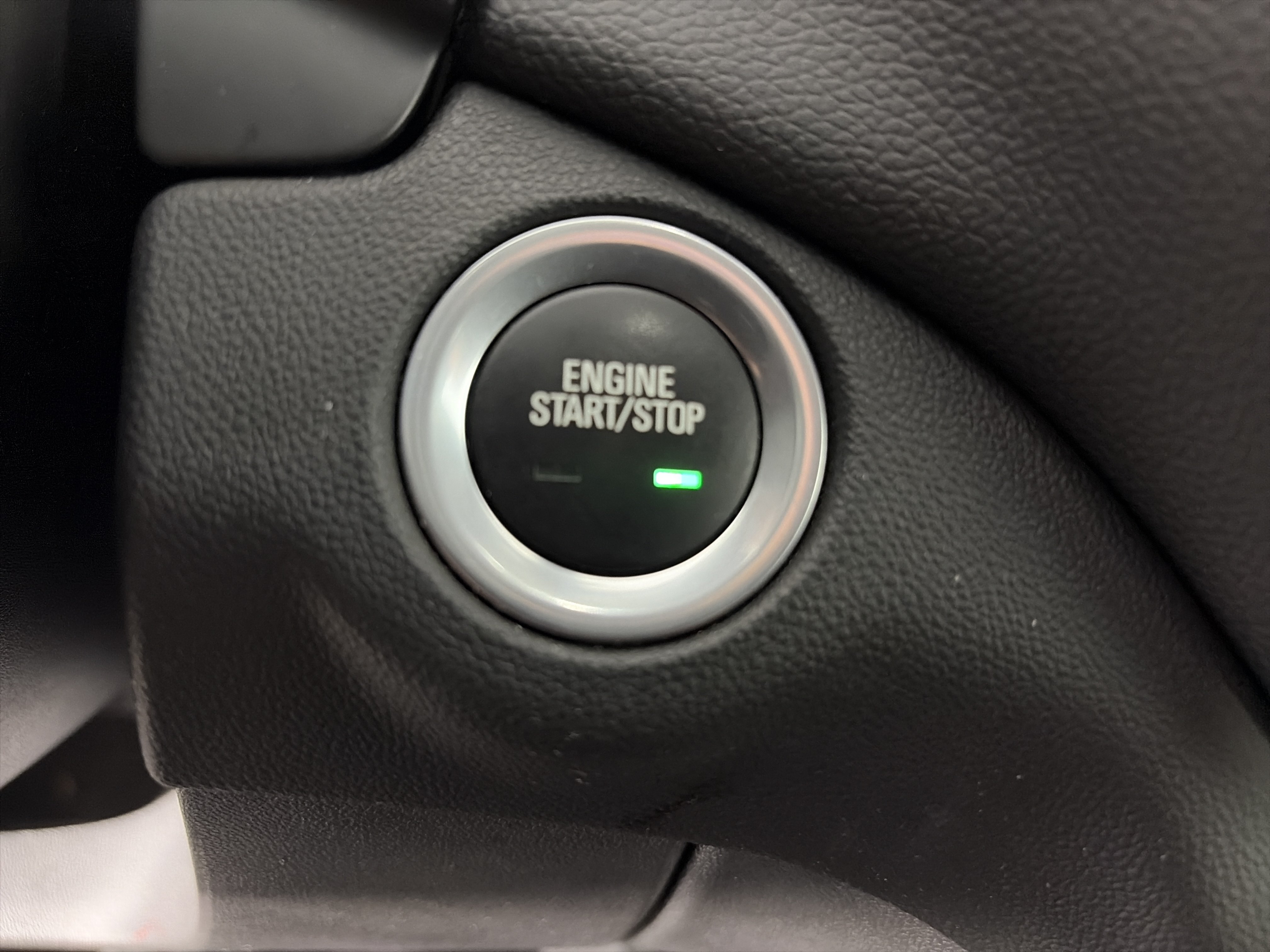 Used 2024 Chevrolet Equinox LT AWD/4WD image 32