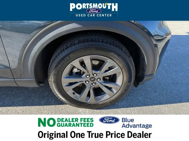 Used 2022 Ford Explorer XLT w/ Equipment Group 202A image 31